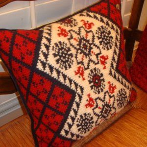 Chandler 4 Corners Scandi Sweater Pillow - Thumbnail 2